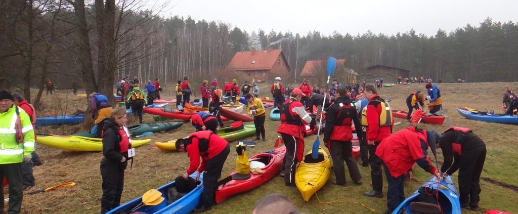 spływ kajakowy, spływ kajakowy tleń, spływ wdą, spływ brdą, spływy bory tucholskie, kajaki bory tucholskie, szlak wdy, spływy weekendowe, spływy wielodniowe, wypożyczalnia sprzętu wodnego, wypożyczalnia kajaków, kajaki tleń, spływy rodzinne